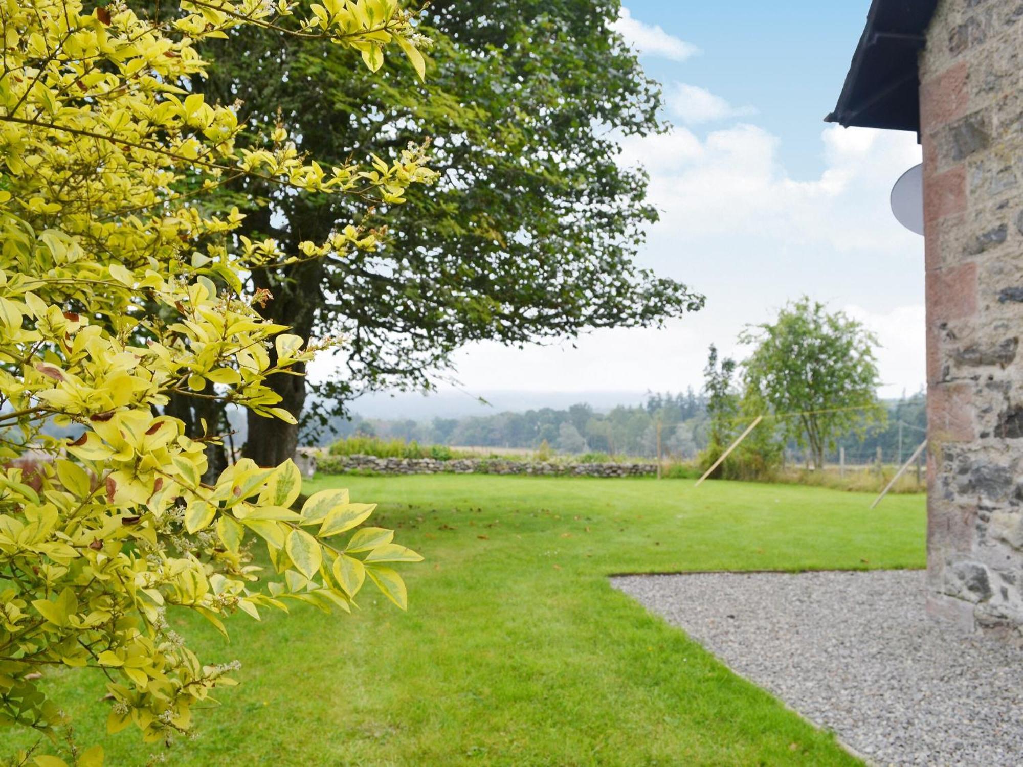 Checkers Cottage - Beaufort Estate Belladrum Exterior photo